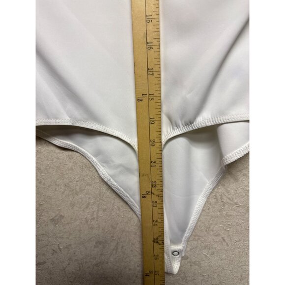 Good American Scuba Scoop Body Suit Women's White Long Sleeve Thong Medium NWT - Picture 9 of 12